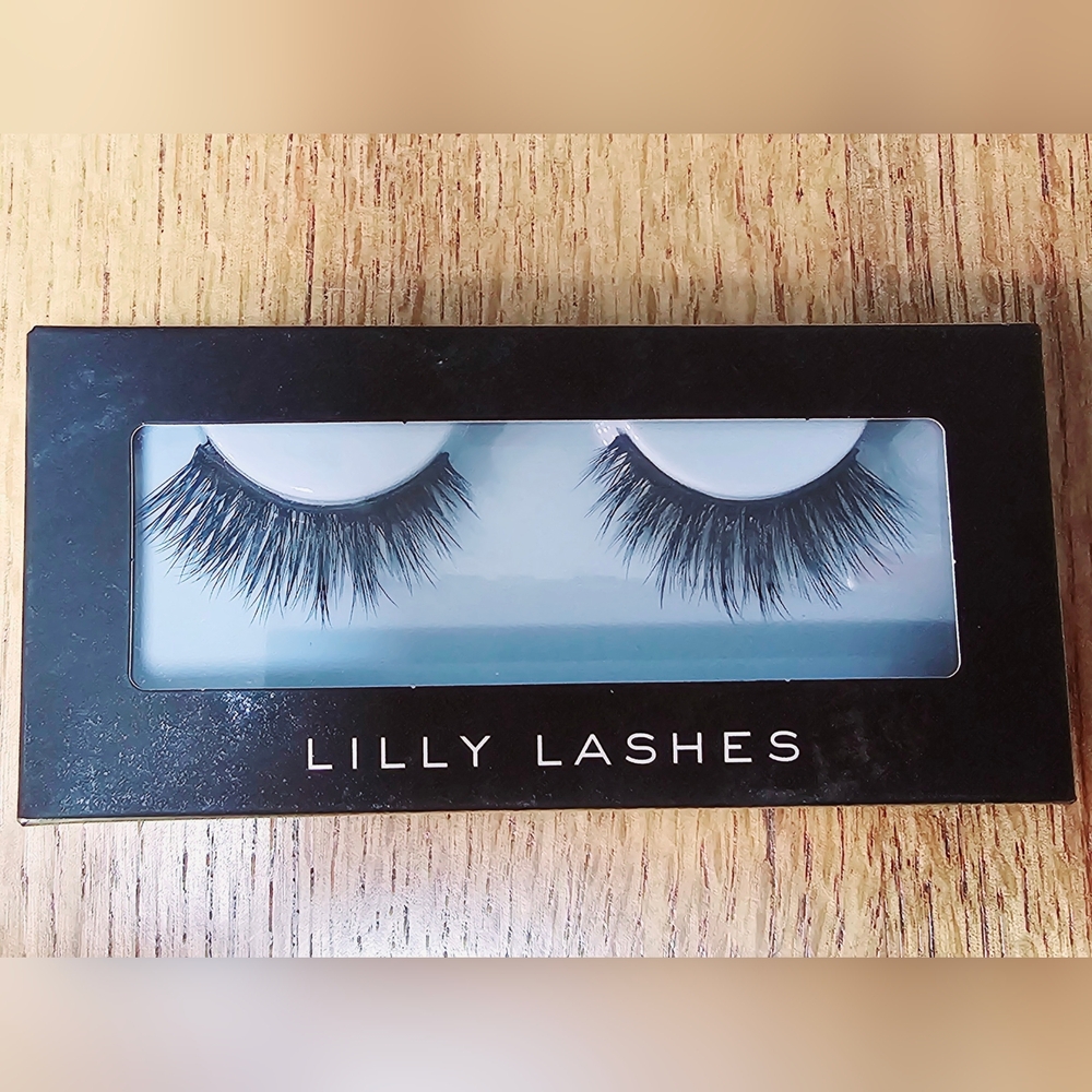 Lilly Lashes Black Chicago Premier Faux Mink CRUELTY-FREE Strip Lash New In Box